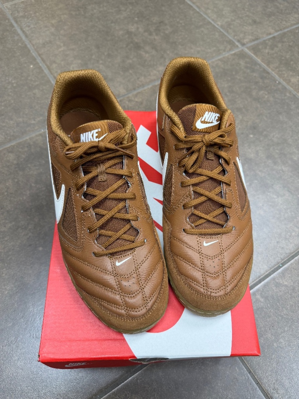 Nike Gato Mens 12.5 - NIB